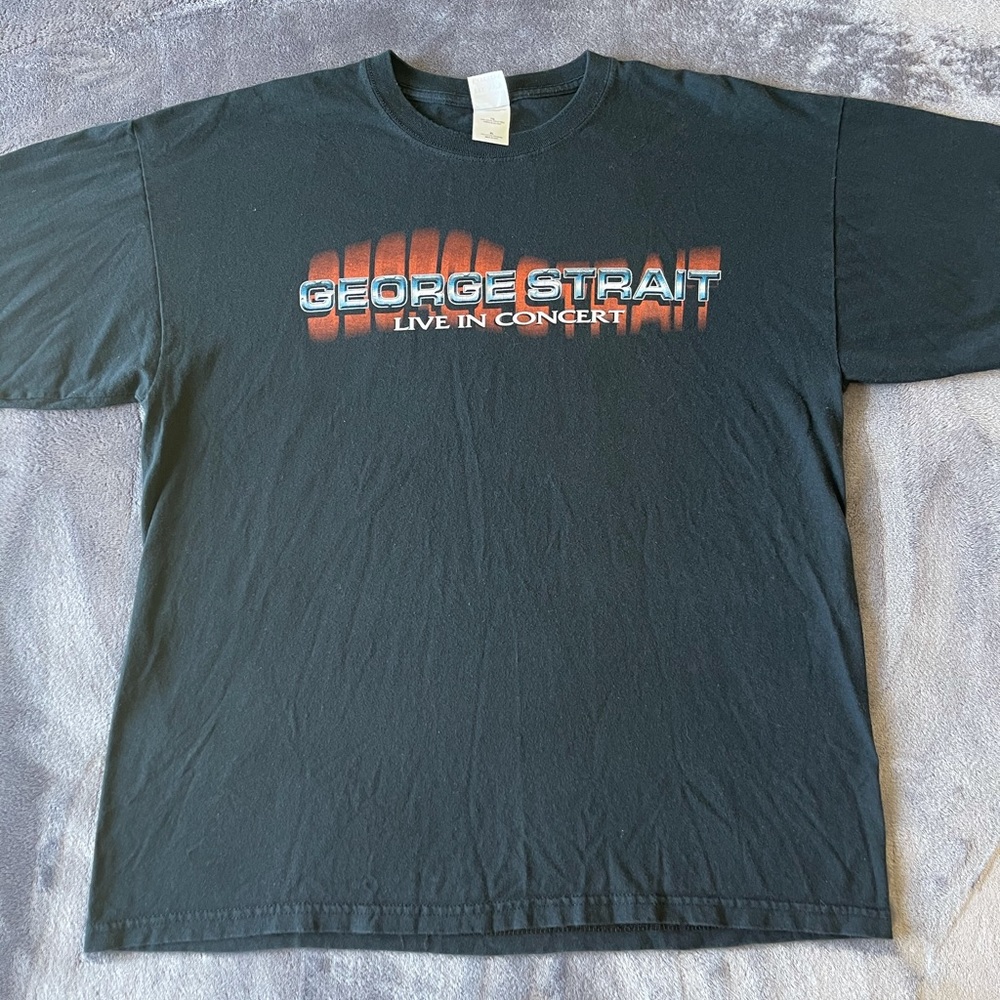 2005 Geogre Strait 
Men’s XL